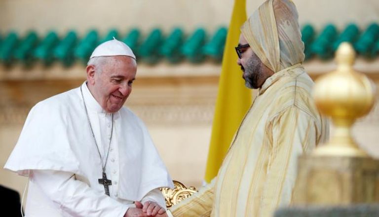 العاهل المغربي يستقبل البابا فرنسيس