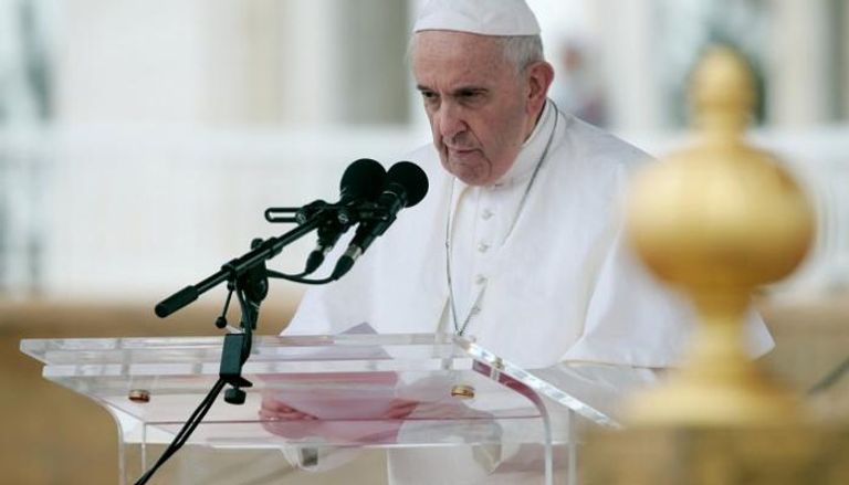 البابا فرنسيس يلقي كلمته بحضور العاهل المغربي
