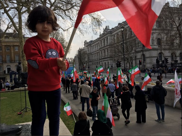 جانب من مظاهرة المعارضة الإيرانية في لندن
