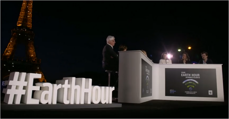 إطفاء أنوار برج إيفل احتفالا بساعة الأرض