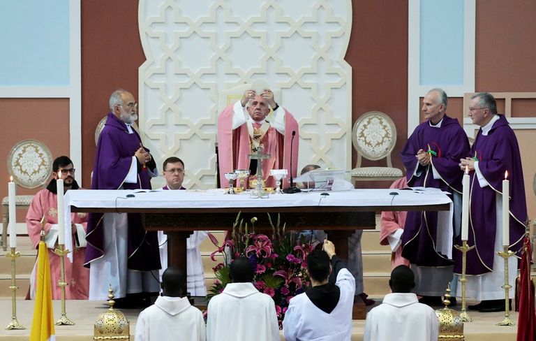 البابا فرنسيس يترأس قداسا حاشدا في ختام زيارته للمغرب