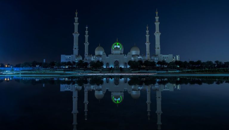 جامع الشيخ زايد الكبير في أبوظبي