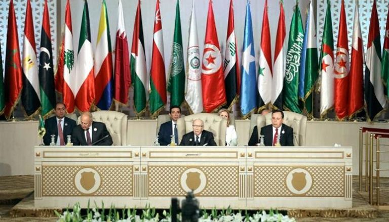 جانب من الجلسة الختامية للقمة العربية في تونس