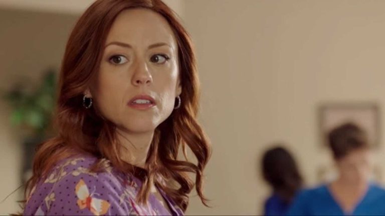 الفيلم بطولة كولين فاريل ومايكل كيتون وإيفا جرين ومن إخراج تيم برتون