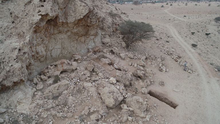 هيئة الآثار بالشارقة تجري عمليات تنقيب جديدة في منطقة مليحة