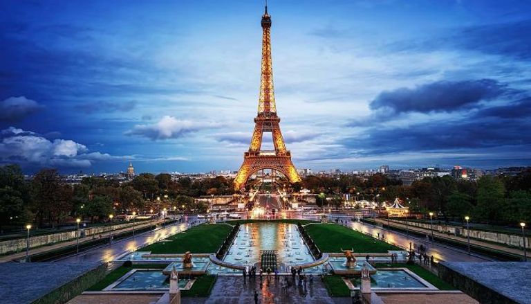 باريس من أشهر المدن السياحية فى أوروبا