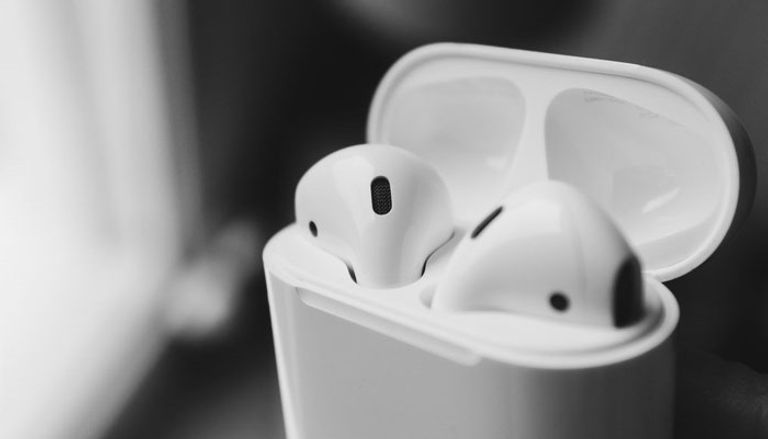 أبل تتربع على عرش مبيعات السماعات اللاسلكية