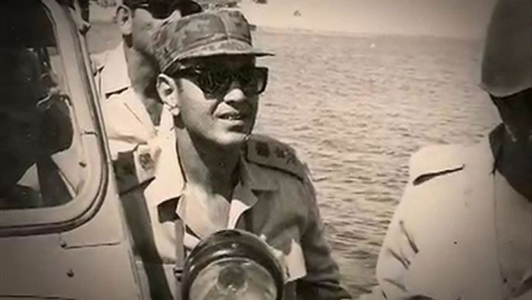 الجنرال الشاذلي خلال حرب اكتوبر شاهدان الشاذلي ووالدها الجنرال أحد أبطال حرب أكتوبر المجيدة