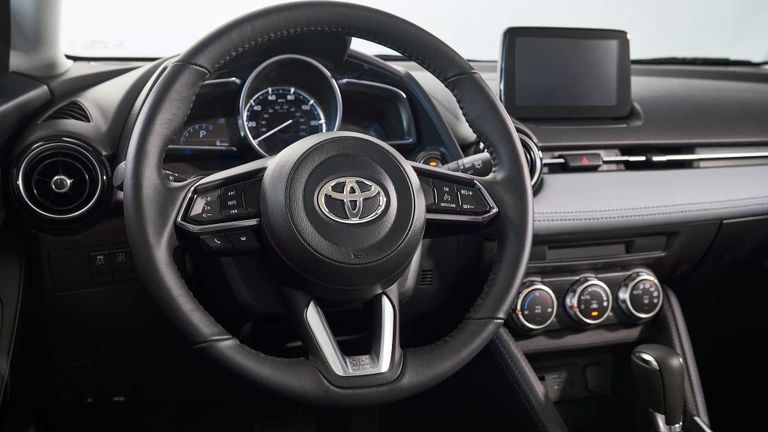 تويوتا ياريس 2020