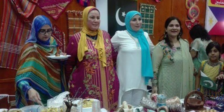 القرية الفرعونية بمصر تستضيف عروضا تراثية من 20 دولة