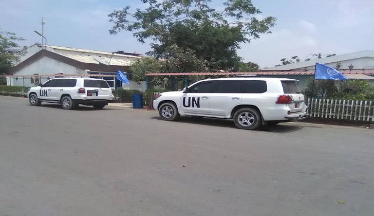 موكب رئيس لجنة إعادة الانتشار لدى وصوله