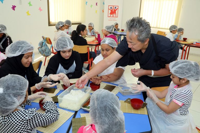 إحدى ورش "برنامج الربيع" في الشارقة