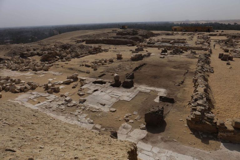 اكتشاف مقبرة نبيل يعمل لدى الملك جدكارع