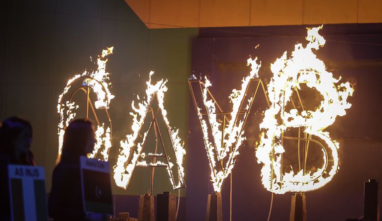 لقطات من حفل افتتاح بطولة أفريقيا للكرة الطائرة رجال للأندية بالأهلي المصري افتتاح بطولة أفريقيا للكرة الطائرة