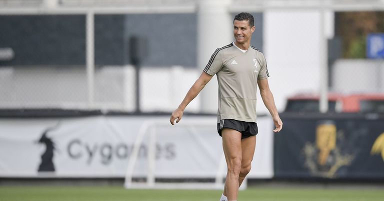 رونالدو بافيل نيدفيد مدير يوفنتوس