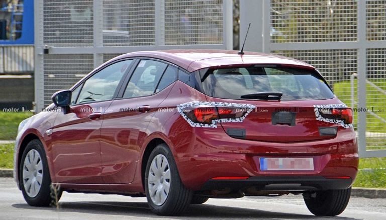 أول صور لـ"أوبل أسترا" الجديدة