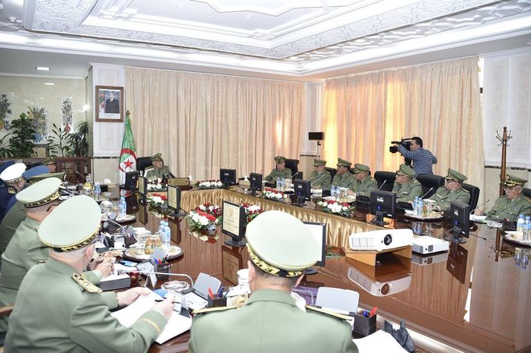 اجتماع قادة الجيش الجزائري