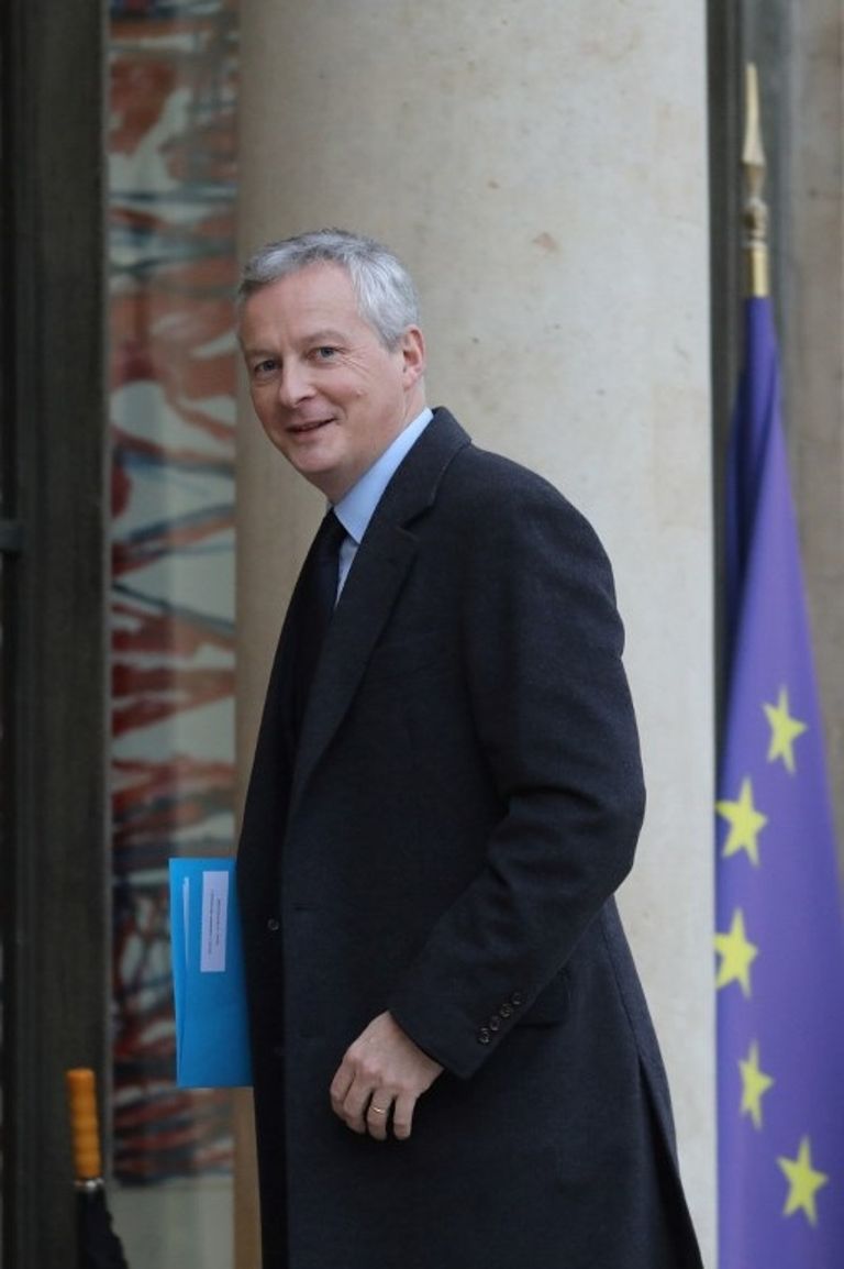 وزير المال الفرنسي برونو لومير وزير الخارجية الأمريكي ونظيره الفرنسي خلال لقاء في واشنطن - أ.ف.ب