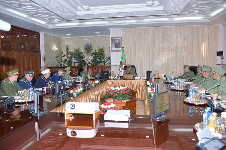 اجتماع قادة الجيش الجزائري