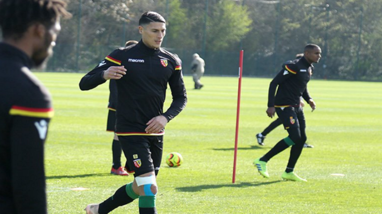 الجزائري مهدي تاهرات