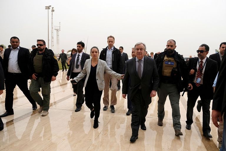 الأمين العام للأمم المتحدة أنطونيو جوتيريس لدى مغادرته ليبيا القائد العام للجيش الليبي المشير خليفة حفتر