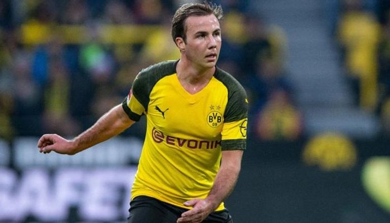ماريو جوتزه لاعب وسط بروسيا دورتموند الألماني 
