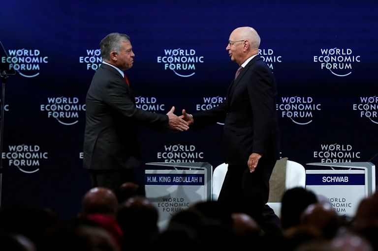 عاهل الأردن خلال إلقاء كلمته