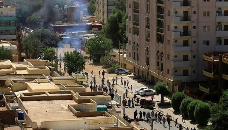 الشرطة السودانية تستخدم الغاز المسيل للدموع ضد المتظاهرين - رويترز