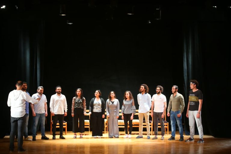 المشاركون في الورش المسرحية