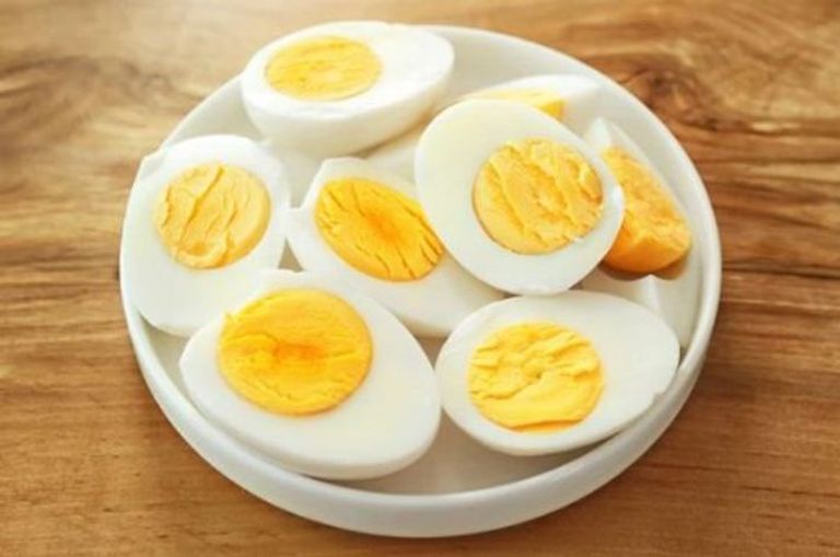 أسباب ضعف الأظافر.. و5 أطعمة تحافظ على صحتها