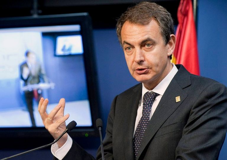 جانب من فعاليات القمة الثقافية في أبوظبي