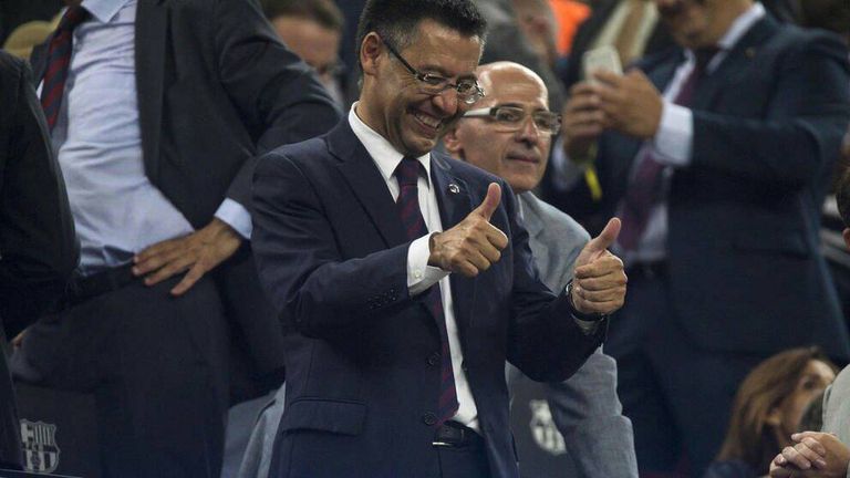 بارتوميو بول بوجبا- لاعب وسط مانشستر يونايتد