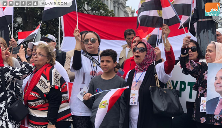 الجالية المصرية بواشنطن تقف دقيقة حدادا على ضحايا الإرهاب بسيناء