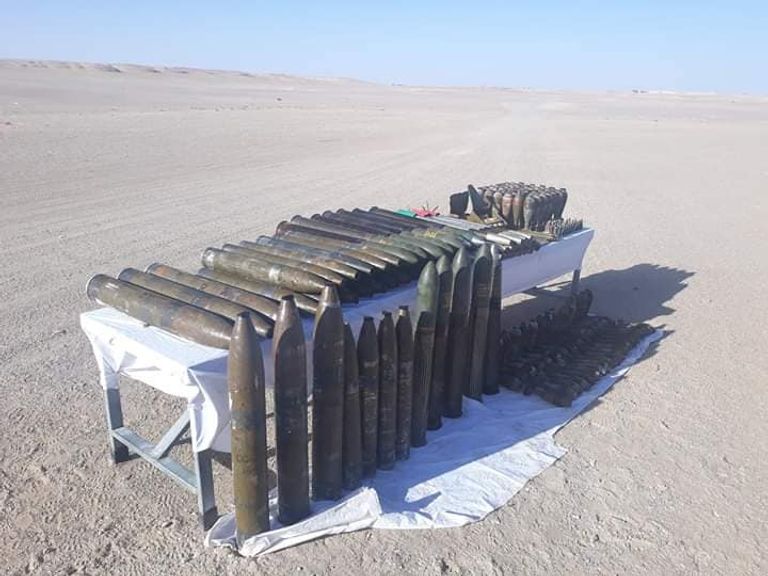 ضبط أسلحة حربية جنوب الجزائر الجيش الجزائري يضبط أسلحة على الحدود مع مالي