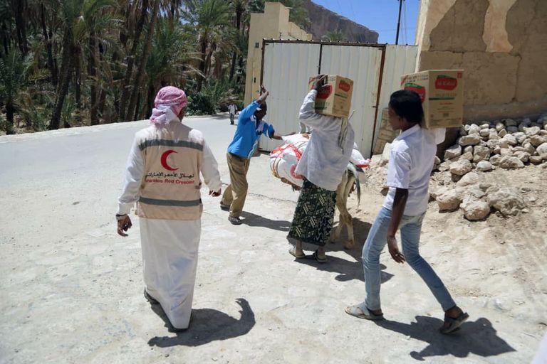 قافلة مساعدات إماراتية لأهالي حضرموت اليمنية