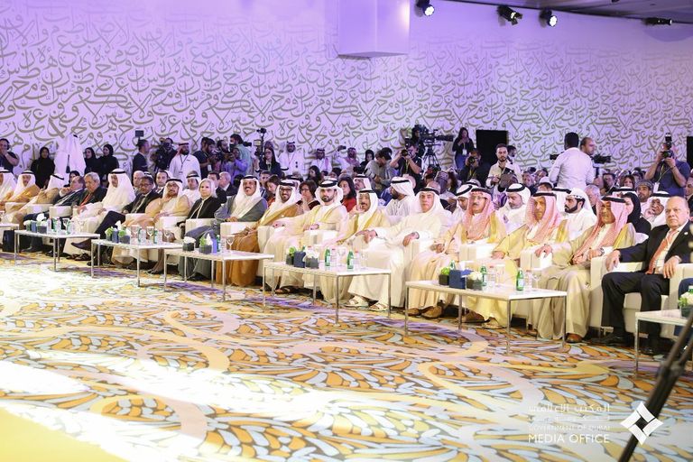 منصور بن محمد يكرم الفائزين بجائزة "محمد بن راشد للغة العربية"