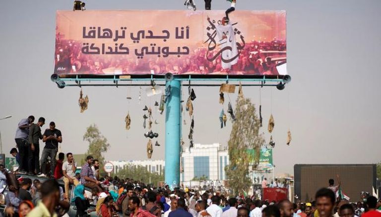 الخارجية الأمريكية تشيد بسلمية المظاهرات في السودان