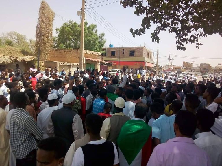 جانب من اعتصامات السودانيين 