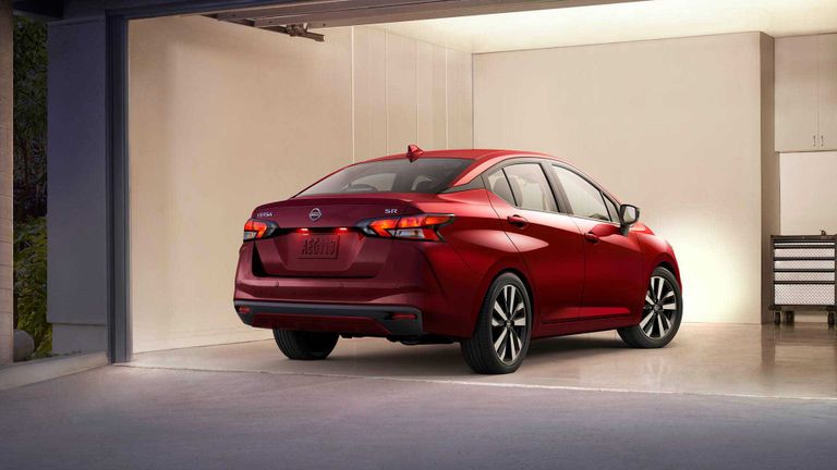 نيسان "فيرسا"