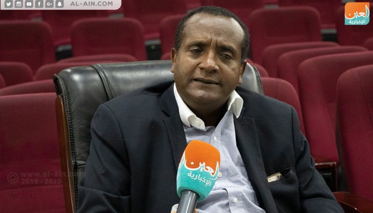 الأستاذ الجامعي الإثيوبي سلمون برناباس 