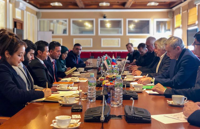 جانب من لقاء العامري وجريجوريف