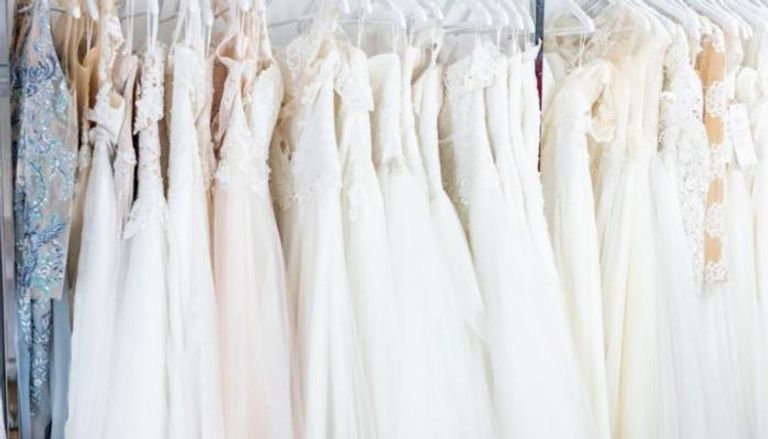 اختيار فستان الزفاف مهمة صعبة تواجه الكثير من الفتيات- أرشيفية