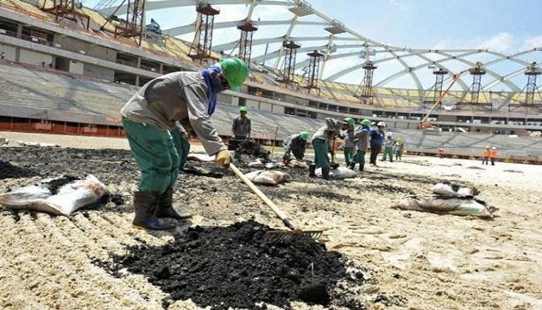 العمال في منشآت كأس العالم بقطر - أرشيفية الأمين العام للتحالف الدولي للمؤسسات الوطنية لحقوق الإنسان