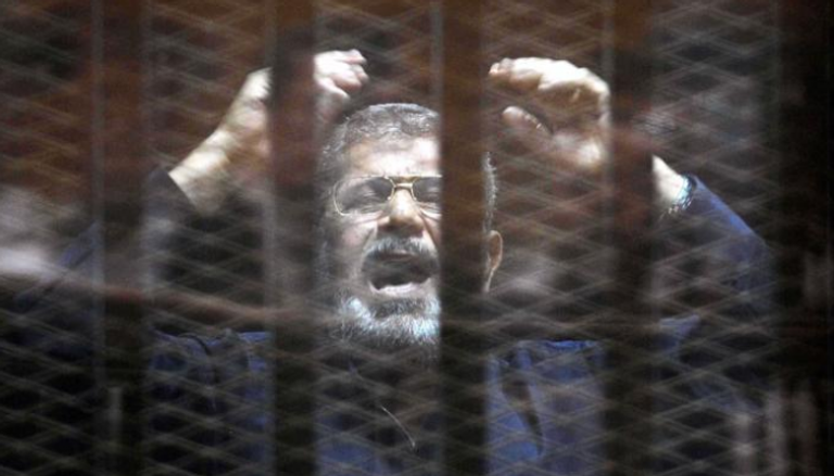 المعزول محمد مرسي أثناء جلسات محاكمته - أرشيفية