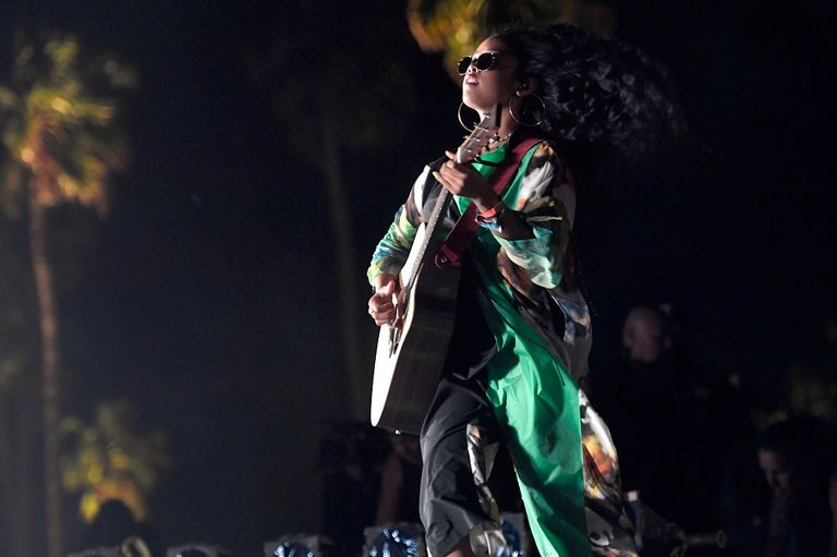 الفنان الكولومبي جي بالفين المعروف في أوساط موسيقى الريجي تون