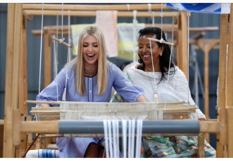 إيفانكا ترامب خلال جلسة احتساء القهوة الإثيوبية