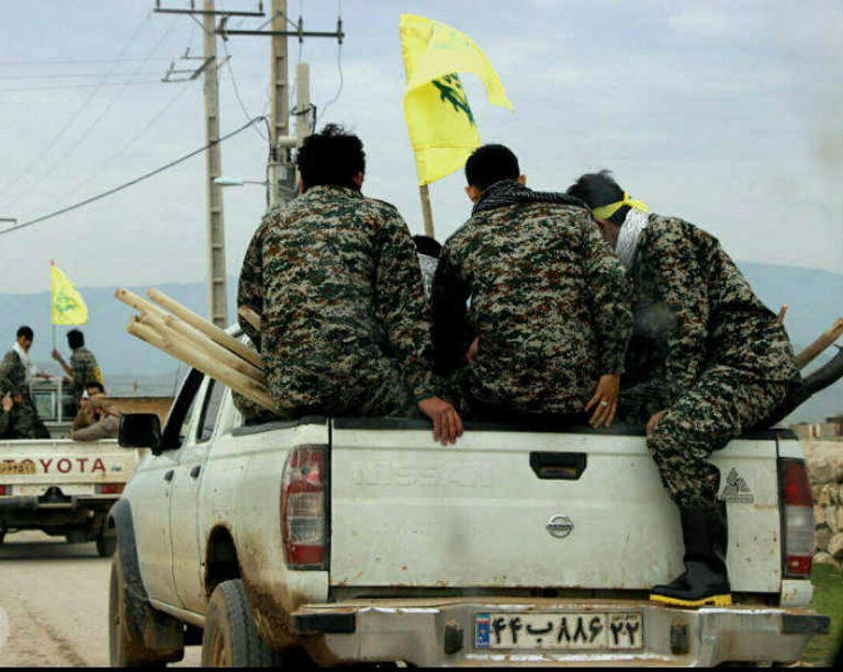 عناصر مليشيا فاطميون تظهر في مناطق الفيضانات بإيران استغلال سياسي وإعلامي لكارثة السيول في إيران