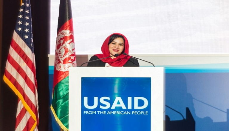نرجس نيهان وزيرة المعادن والبترول في أفغانستان