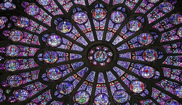 التاج المقدس