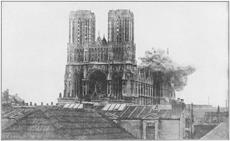 كاتدرائية نوتردام في باريس